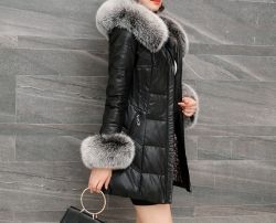 Дамско кожено яке естествена агнешка кожа с качулка и пух естествен косъм лисица
