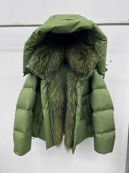 Зимно яке с яка от естествен косъм лисица и подвижни ръкави