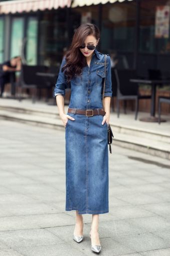 Дамска дънкова рокля дълга с цепка и капси