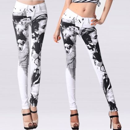 Панталон деним Slim Fit с принт снимки бяло и черно