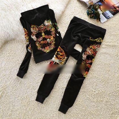 Спортен екип кадифе с камъни Ed Hardy в три цвята