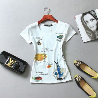 Дамска маркова тениска с къс ръкав с камъни и пайети