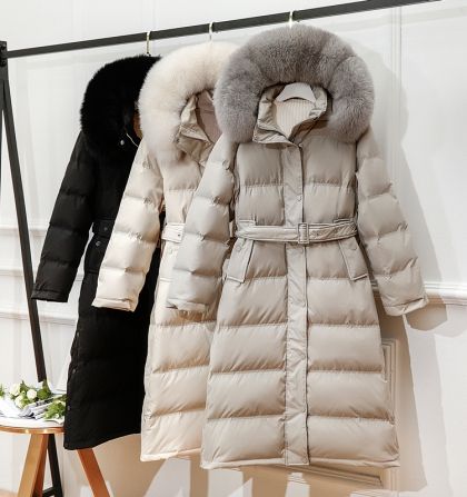 Дамско дълго яке с гъши пух с  голяма яка естествен косъм лисица