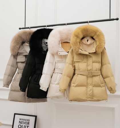 Дамско яке с гъши пух с  голяма яка естествен косъм лисица с колан