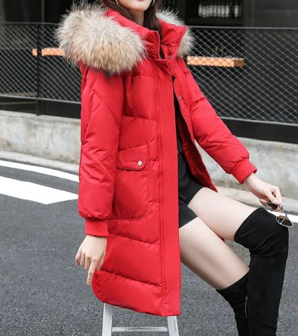 Дамско зимно яке  с гъши пух и яка естествен косъм