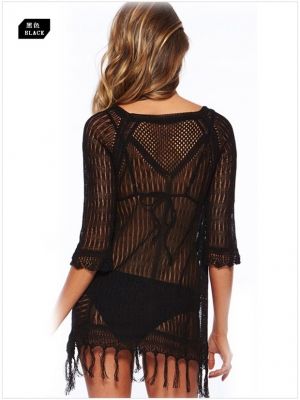 Къса секси плажна рокля с ръкави от фино плетиво с ресни