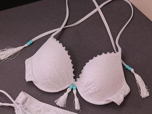 Оригинални Бански с пискюли