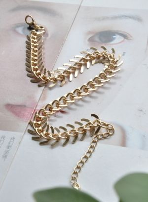 Гривна за крак в сребристо или златисто