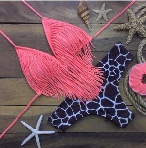 Моден бански от две части горнище с дълги ресни