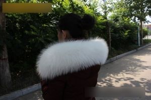 Бяла яка естествен косъм миеща мечка 80 см / 22 см широчина за яке