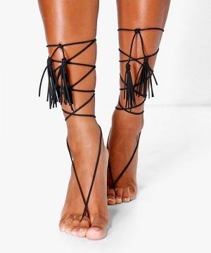 Украшение за крак каишка с пискюл естествена кожа