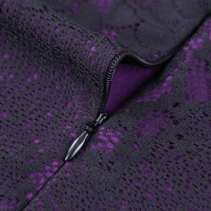 Елегантна рокля с черна дантела