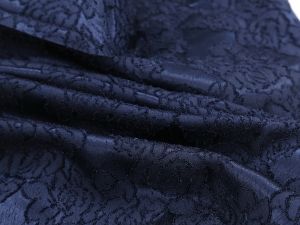 Еластична рокля с бродерия