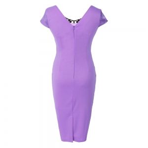 Еластична рокля с бродерия