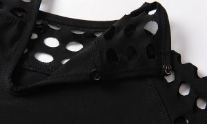 Еластична права рокля с дълъг ръкав