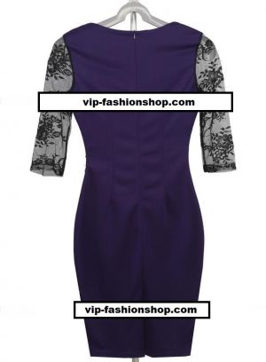 Еластична рокля с дантелен ръкав и цвете