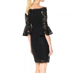Черна елегантна дантелена рокля