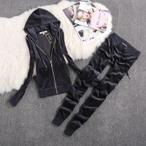 Спортен Комплект Juicy Couture кадифе, изчистен модел