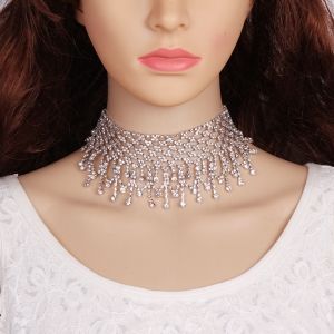 Луксозен широк чокър с кристални камъни