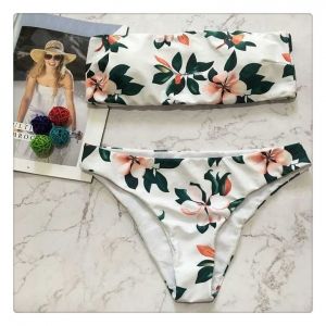 Бански на цветя, без презрамки