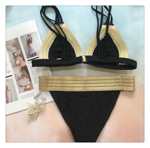 Изчистен бански с златисто