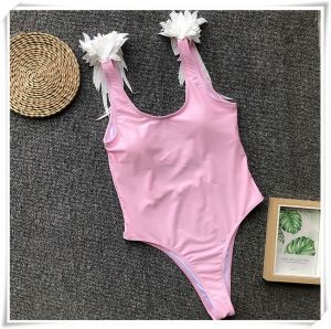 Цял бански с ангелски криле