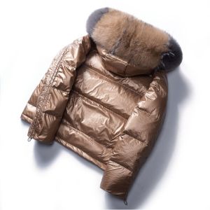 Късо зимно лъскаво дамско яке с гъши пух и яка естествена лисица