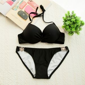 Оригинални Бански от две части с твърда чашка с метални катарами