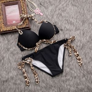 Оригинални Бански от две части с твърда чашка