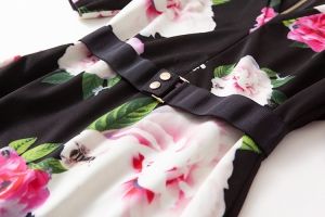 Елегантна рокля до коляното с цветя