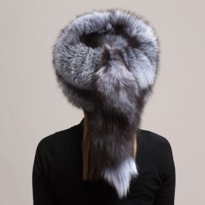 Зимна дамска шапка цялата от естествен дълъг косъм лисица, НАЛИЧНА