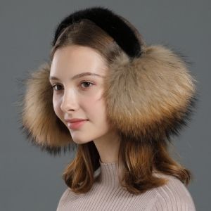 Дамски ушанки от естествен дълъг косъм лисица