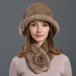 Комплект шапка със шал от естествен  косъм норка 