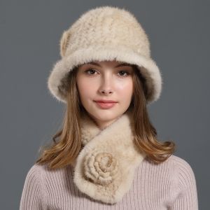 Комплект шапка със шал от естествен  косъм норка 
