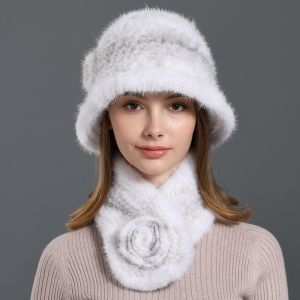 Комплект шапка със шал от естествен  косъм норка 