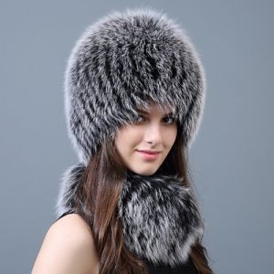Комплект шапка със шал от естествен  косъм лисица 