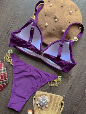 Луксозен бански с големи токи с камъни