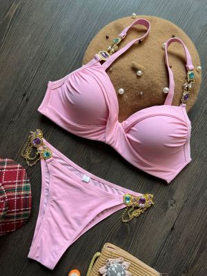 Луксозен бански с големи токи с камъни