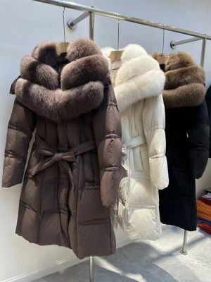 Дълго зимно яке с яка от естествен косъм лисица и колан
