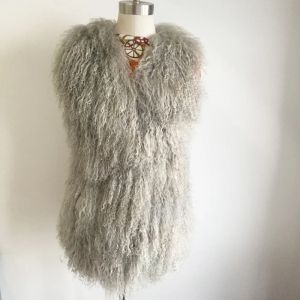 Дамски елек без ръкави от естествена овча кожа